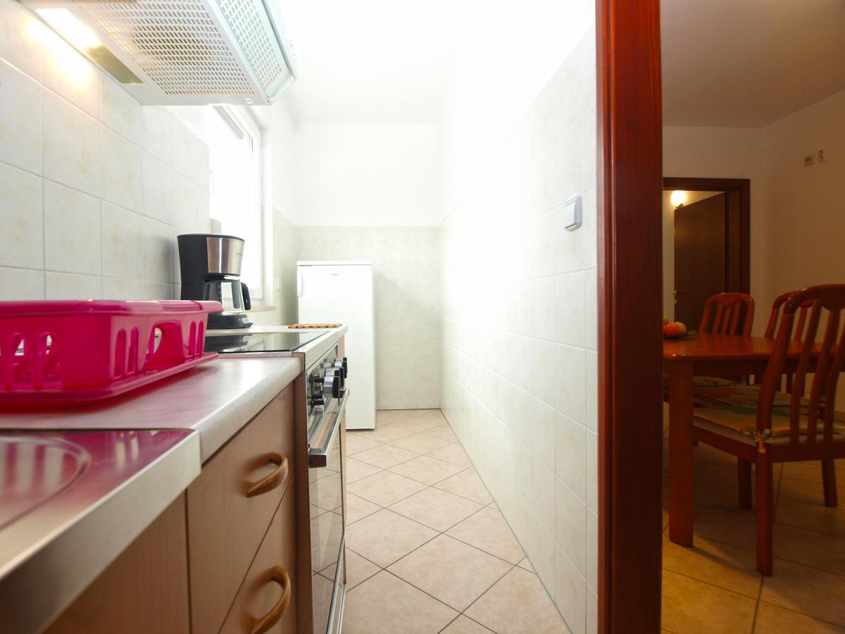 Apartment Alma 1600 พูลา ภายนอก รูปภาพ