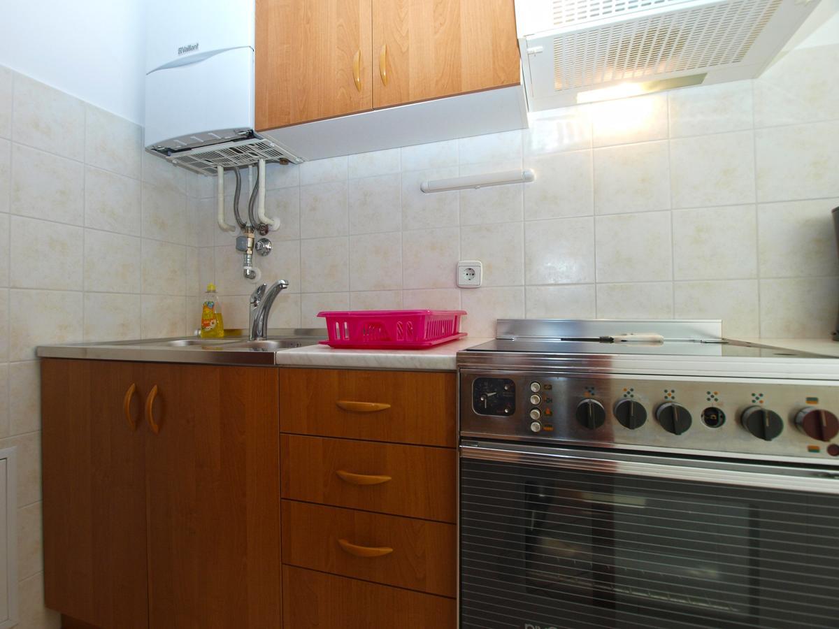 Apartment Alma 1600 พูลา ภายนอก รูปภาพ